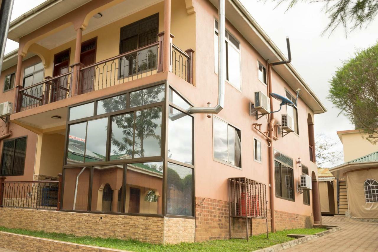 Pg'S Home Arusha Luaran gambar